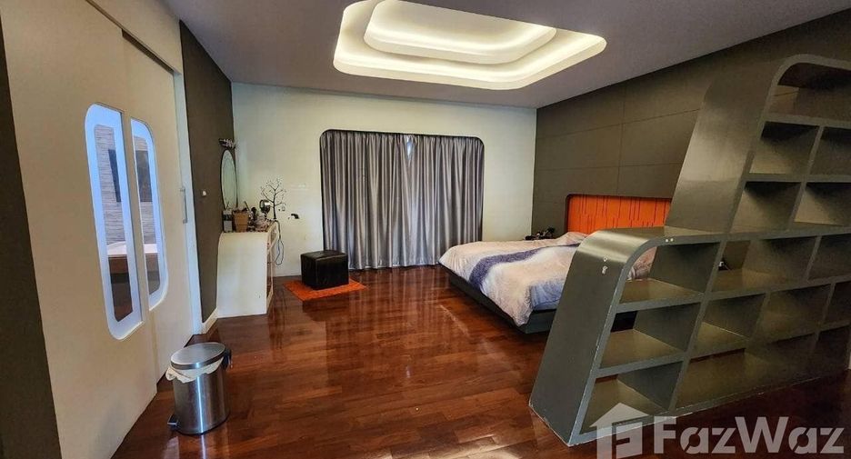 For sale 5 bedrooms house in Bang Khae, Bangkok