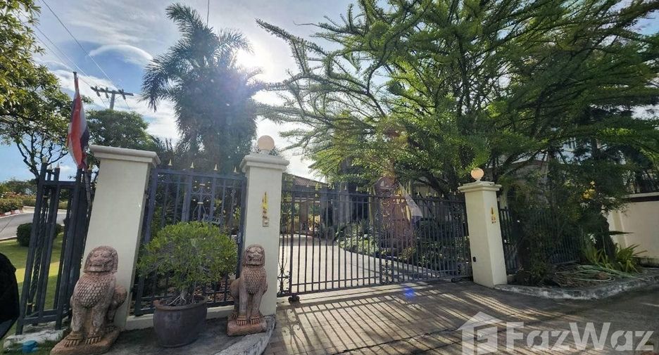 For sale 5 bedrooms house in Bang Khae, Bangkok