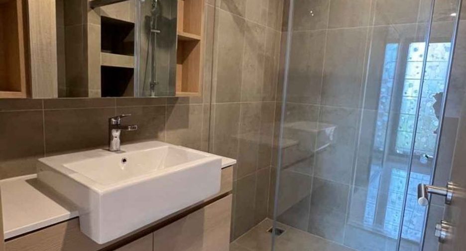 For sale 1 bed condo in Yan Nawa, Bangkok