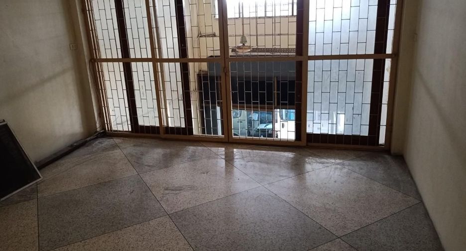 For sale 3 bedrooms townhouse in Bang Bon, Bangkok