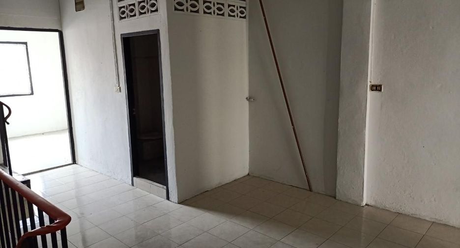 For sale 3 bedrooms townhouse in Bang Bon, Bangkok
