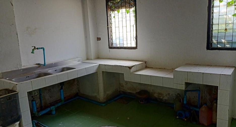 For sale 3 bedrooms townhouse in Bang Bon, Bangkok