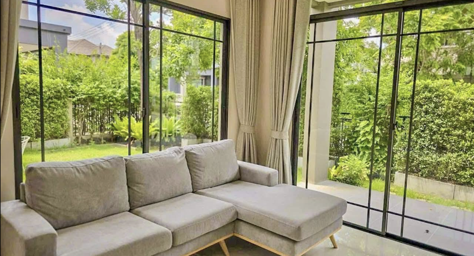 Haus zur Miete mit 5 Zimmer in Thanyaburi, Pathum Thani