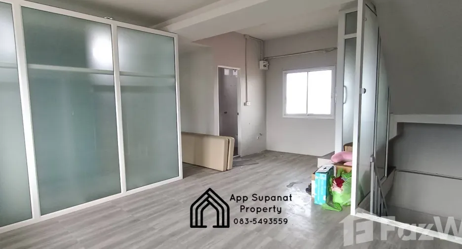 For sale 6 bedrooms retail Space in Mueang Ang Thong, Ang Thong