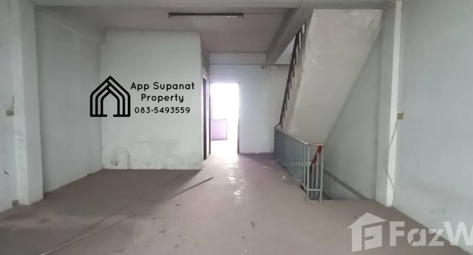 For sale 6 bedrooms retail Space in Mueang Ang Thong, Ang Thong