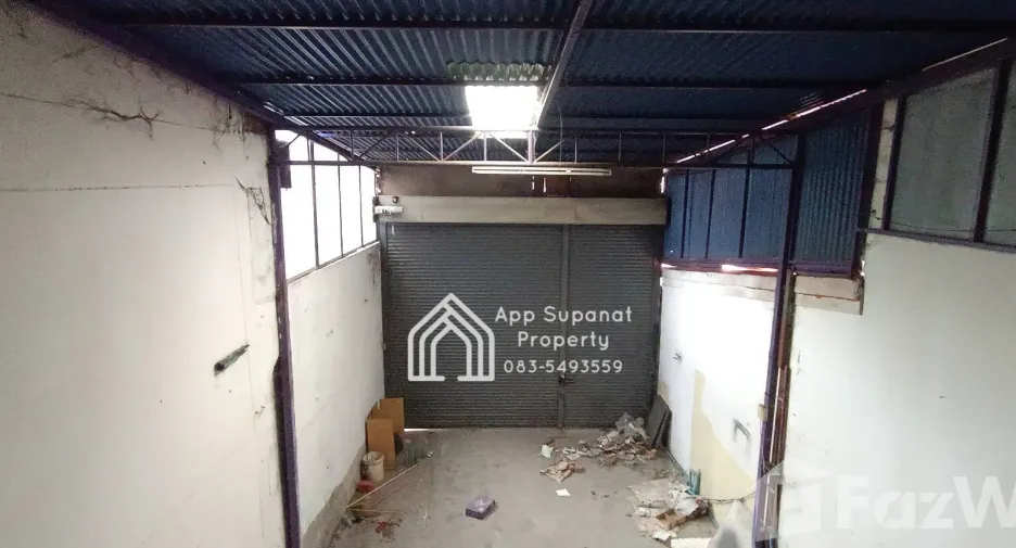 For sale 6 bedrooms retail Space in Mueang Ang Thong, Ang Thong