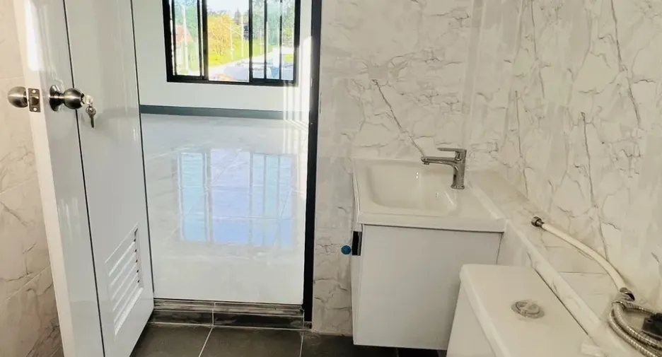 For sale 3 bedrooms house in Mueang Yasothon, Yasothon