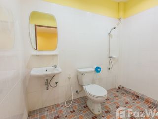 Продажа 4 спальни таунхаус в Mueang Phrae, Пхрэ