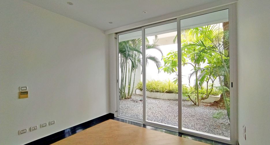 For sale 1 Beds condo in Na Jomtien, Pattaya