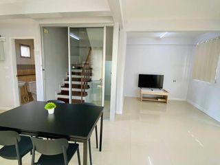 出租 2 卧室 联排别墅 在 Phuket Town, 普吉