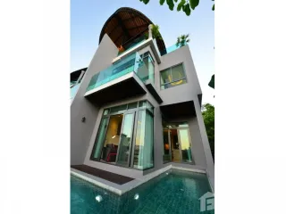 Casa adosada en venta de 2 habitaciones en Kathu, Phuket