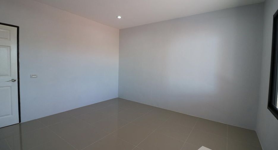 For sale 4 bedrooms house in Mueang Udon Thani, Udon Thani