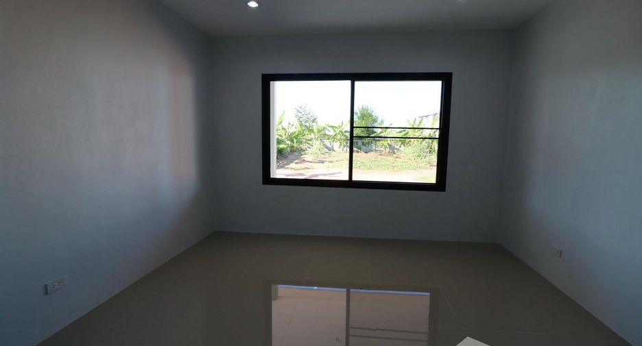For sale 4 bedrooms house in Mueang Udon Thani, Udon Thani