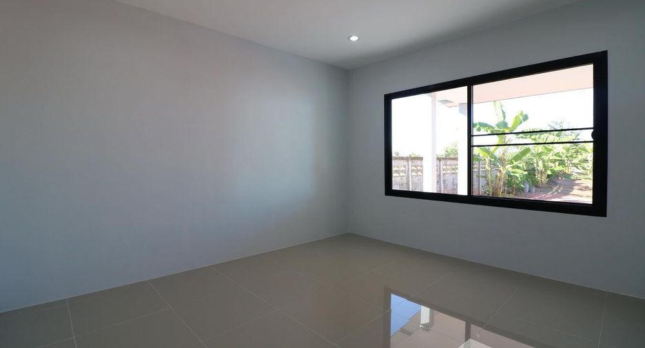 For sale 4 bedrooms house in Mueang Udon Thani, Udon Thani
