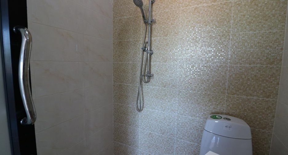 For sale 4 bedrooms house in Mueang Udon Thani, Udon Thani