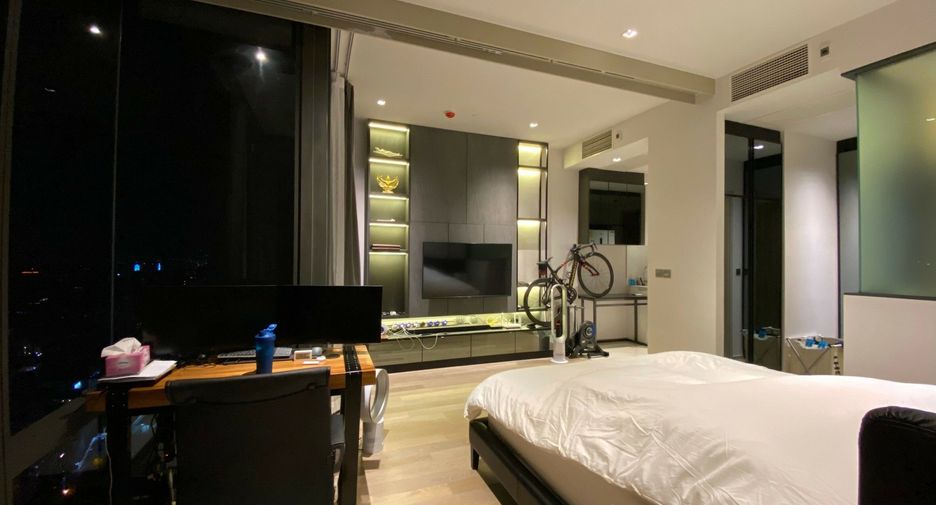 For sale studio condo in Bang Rak, Bangkok