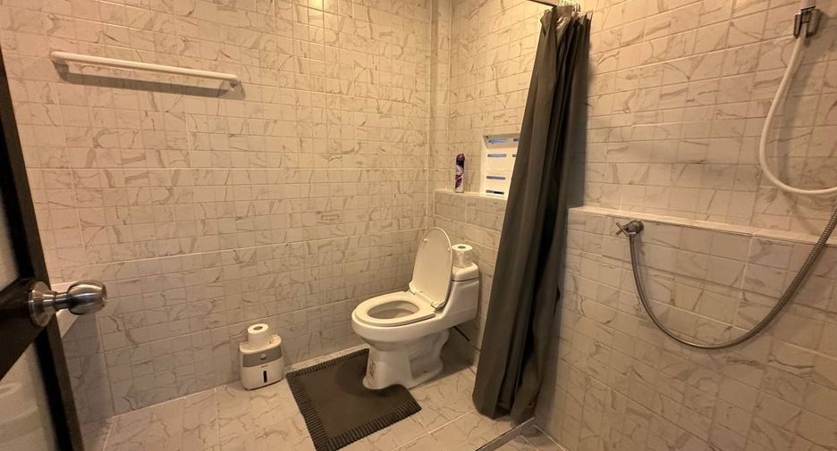 For rent studio townhouse in Thalang, Phuket