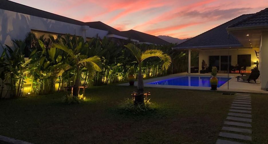 For rent 4 bedrooms villa in Mueang Phuket, Phuket