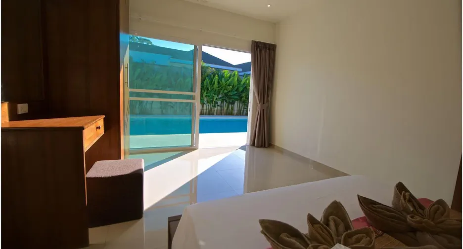 For rent 4 bedrooms villa in Mueang Phuket, Phuket