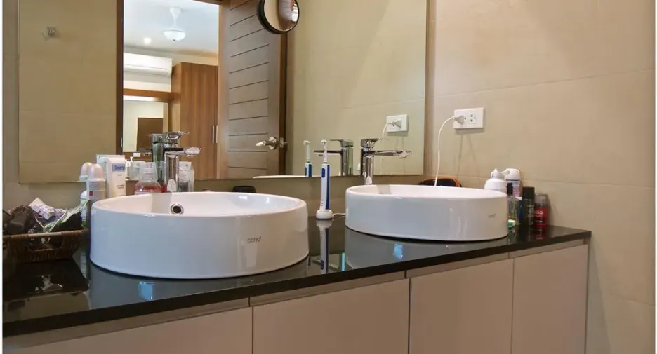 For rent 4 bedrooms villa in Mueang Phuket, Phuket