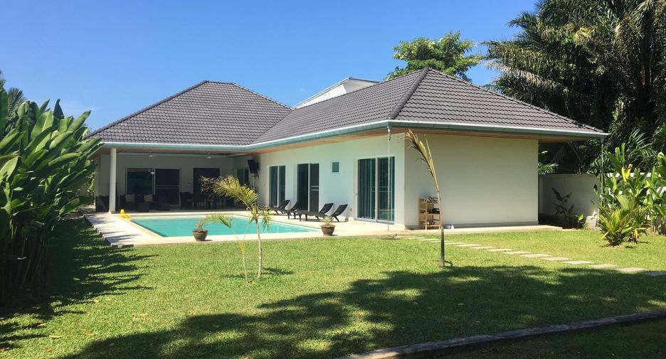 For rent 4 bedrooms villa in Mueang Phuket, Phuket