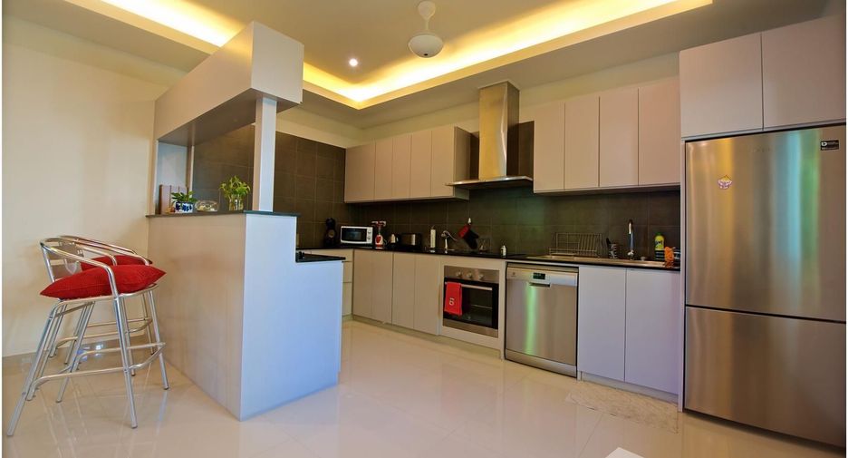 For rent 4 bedrooms villa in Mueang Phuket, Phuket
