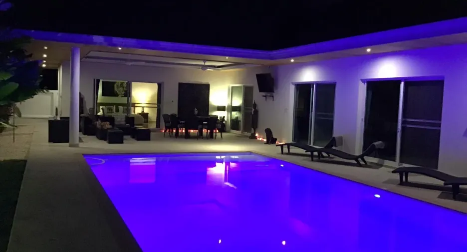 For rent 4 bedrooms villa in Mueang Phuket, Phuket