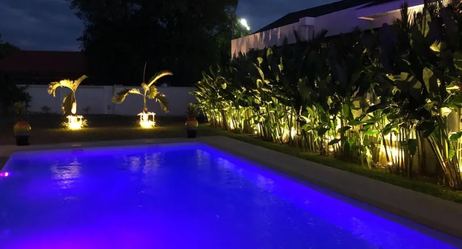 For rent 4 bedrooms villa in Mueang Phuket, Phuket