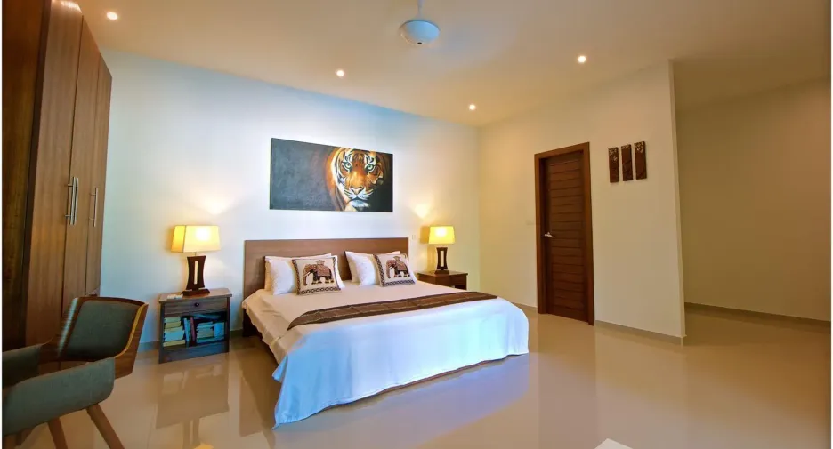 For rent 4 bedrooms villa in Mueang Phuket, Phuket