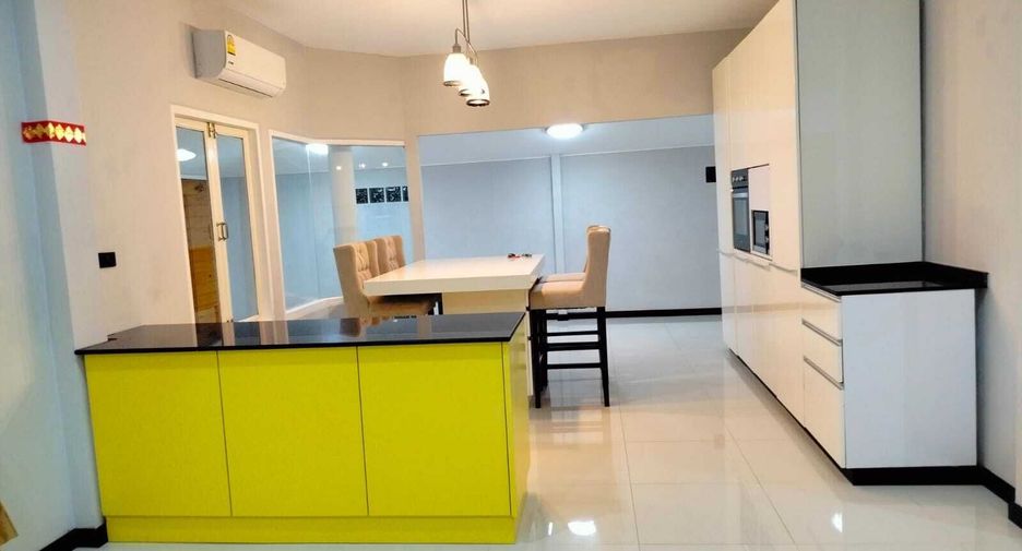 For sale 2 bedrooms house in Mueang Phuket, Phuket