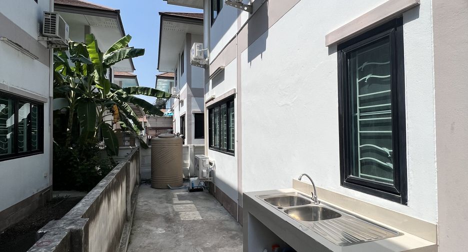 For rent 3 ベッドルーム house in Ban Bueng, Chonburi