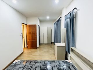For rent 3 bedrooms house in Ban Bueng, Chonburi