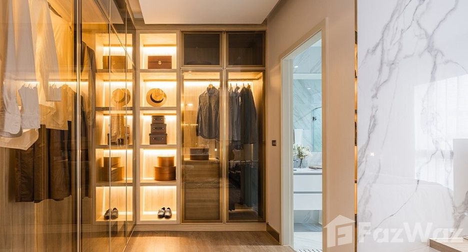 Casa en venta de 4 habitaciones en Bang Khae, Bangkok