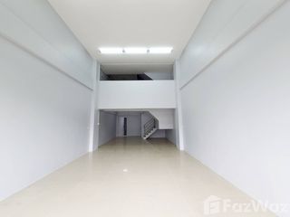 出售 4 卧室 商业空间 在 Mueang Pathum Thani, Pathum Thani