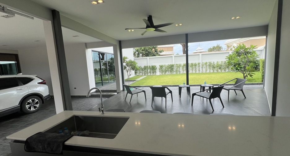 For sale 3 bedrooms house in Bang Lamung, Chonburi
