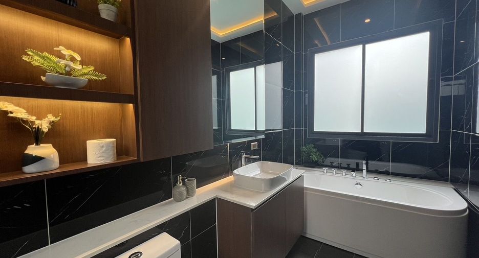 For sale 3 bedrooms house in Bang Lamung, Chonburi