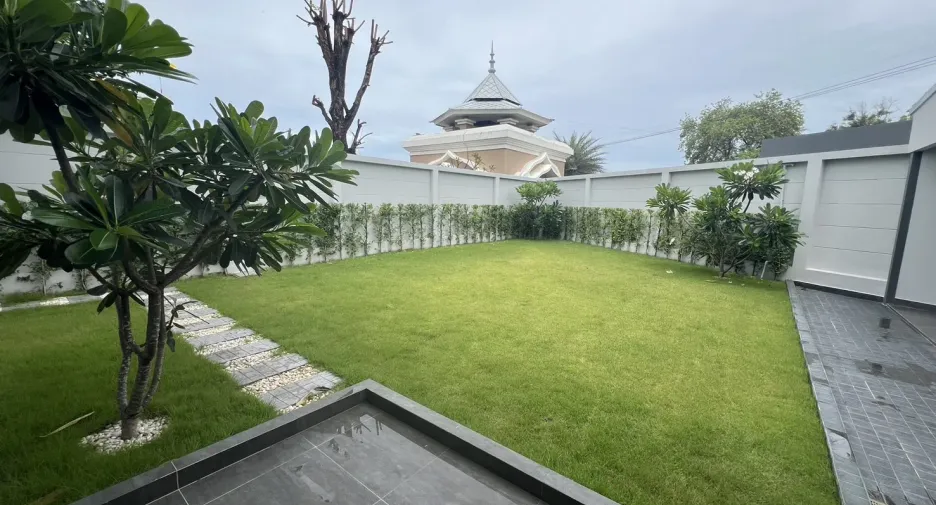 For sale 3 bedrooms house in Bang Lamung, Chonburi