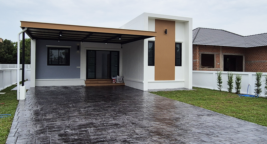 For sale 3 bedrooms house in Mueang Lampang, Lampang