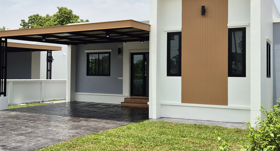 For sale 3 bedrooms house in Mueang Lampang, Lampang