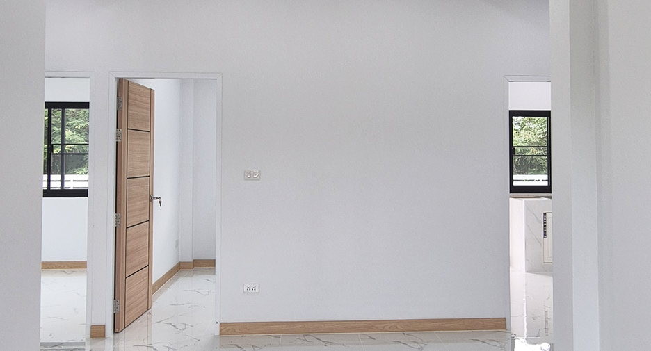 For sale 3 bedrooms house in Mueang Lampang, Lampang