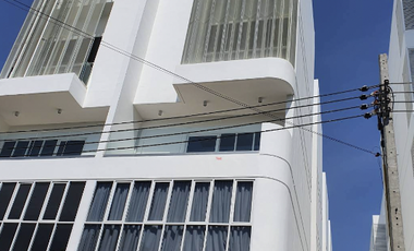 For sale 3 bedrooms townhouse in Prawet, Bangkok