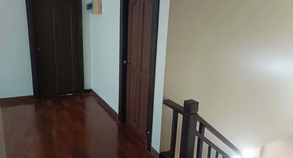 Haus zur Miete mit 3 Zimmer in Bang Lamung, Chonburi
