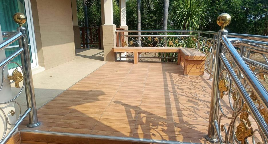 Haus zur Miete mit 3 Zimmer in Bang Lamung, Chonburi
