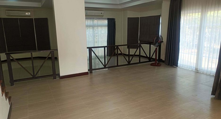 For rent 3 bedrooms house in Bang Lamung, Chonburi
