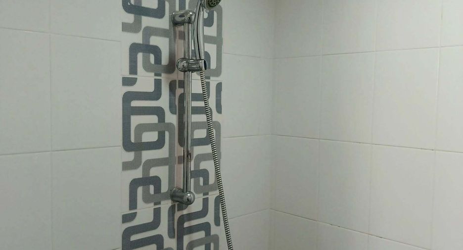 Haus zur Miete mit 3 Zimmer in Bang Lamung, Chonburi