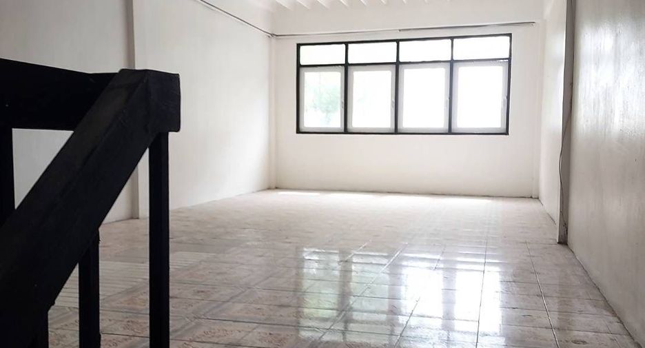 For rent and for sale retail Space in Bang Na, Bangkok
