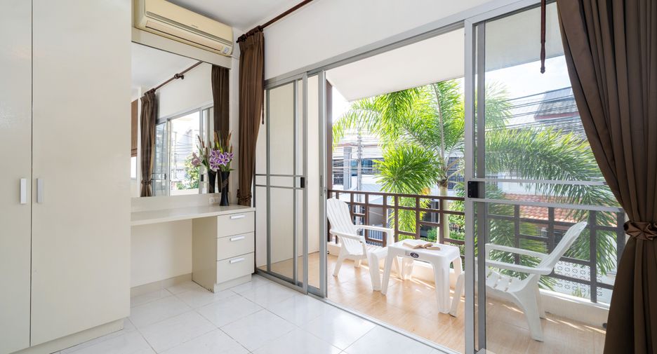For sale 3 bedrooms townhouse in Thalang, Phuket