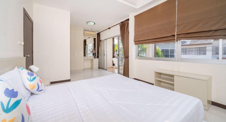 For sale 3 bedrooms townhouse in Thalang, Phuket