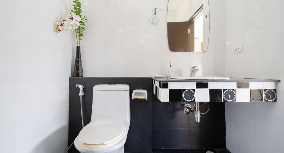 For sale 3 bedrooms townhouse in Thalang, Phuket