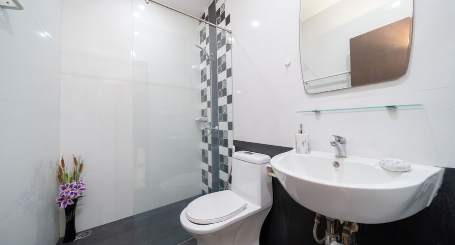 For sale 3 bedrooms townhouse in Thalang, Phuket